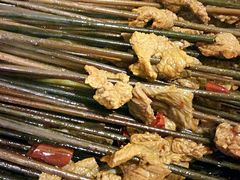 -拈签一笑黄牛肉辣卤串串