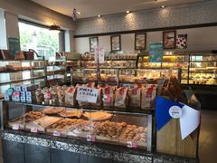 面包甜点陈列柜-味多美(江安路店)