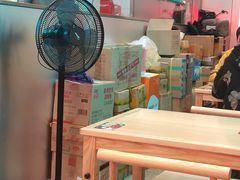 -塔斯汀中国汉堡(江南万达店)