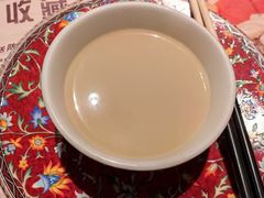 -尚尚仙·酸汤猪手·猪肚鸡火锅(华联万柳购物中心店)