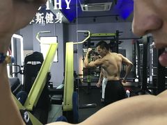 -AK健身普拉提拉伸私教馆(中八店)