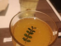 -港丽餐厅(来福士店)