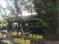 -莓园冰淇淋店