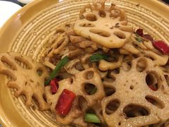 大碗藕片-湘肠香火锅店(团结湖店)