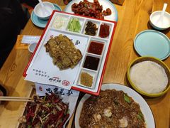 -肘子酥·天津菜·特色捞面(德云社店)