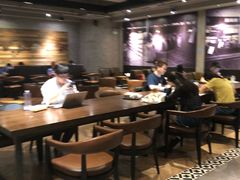 大堂-星巴克(上海虹桥南丰城办公楼店)