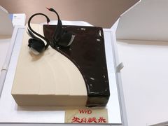 -BLACKSWAN黑天鹅(环球店)