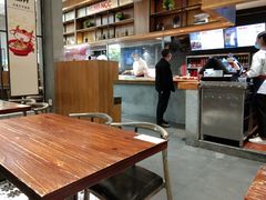 大堂-牛吃草牛肉面(翠柏路店)