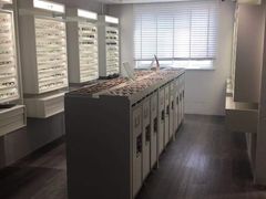 -目艮眼镜SHOWROOM(品牌集合店)