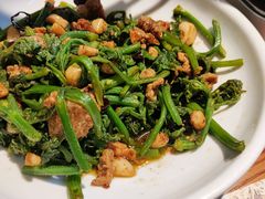 -黄泥岗·地道湖北菜(奥特莱斯店)