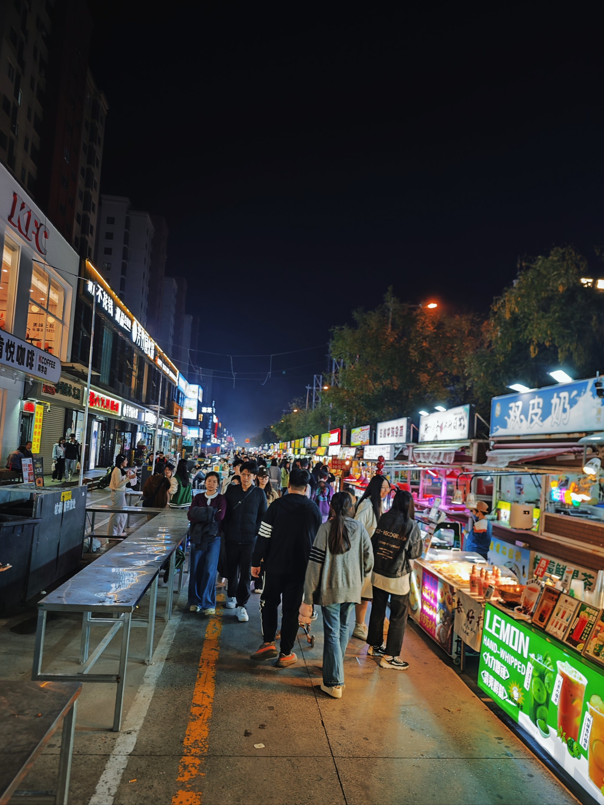 天津大学城夜市图片