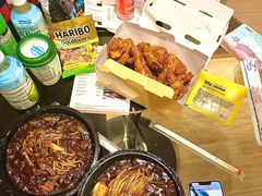 -BHC炸鸡(明洞总店)