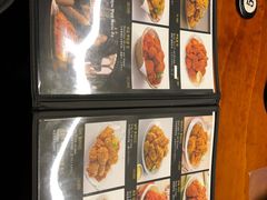 -BHC炸鸡(明洞总店)