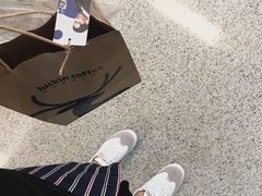 -瑞幸咖啡(第一城店)