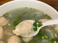 -手劲鱼丸馄饨铺(哈一百店)