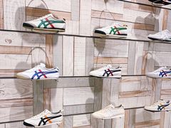-Onitsuka Tiger(港汇恒隆广场店)