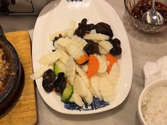 -小菜园新徽菜(南京秦淮龙蟠汇店)