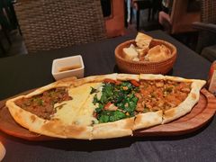 四季皮塔饼-Efes Turkish & Mediterranean Cuisine 艾菲斯餐厅(陆家嘴店)