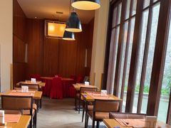 -亚龙湾希尔顿自助餐厅·海鲜·烧烤·沙滩BBQ·现场乐队