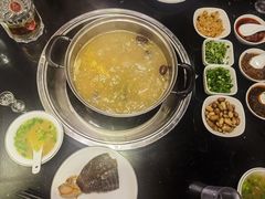 -丫丫汤膳打边炉(宏府408坊店)