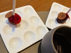 鹅肝甜菜棒棒糖-Amber(置地文华东方酒店)