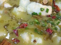 -周鱼小馆石锅酸菜鱼(活力汇店)