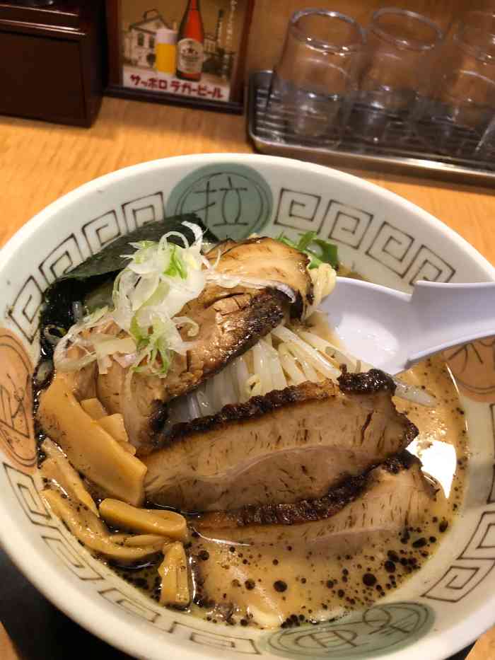 らーめん 十味や-"位于新宿站附近 随便找的一家拉面馆 上午.