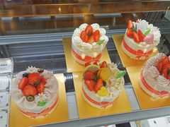 -花花卷卷·鲜食蛋糕(静安久光百货店)