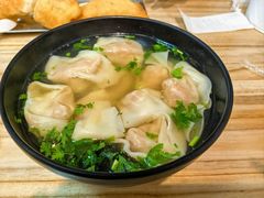 鲜肉馄饨-和众大油条(维明路店)