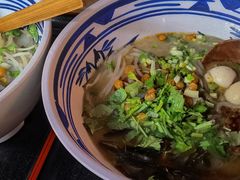 -胡大怪手工酸辣粉(安亭店)