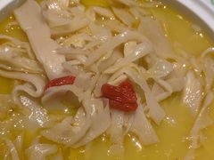 -桂满陇·蟹黄小笼汤包(中山公园店)