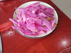 -哈尔滨东北铁锅炖(都督街店)