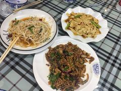 -六顺园清真回族饭店(工程街店)