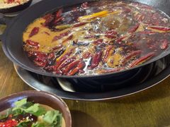 -黄潇洒老火锅(九眼桥宏济巷店)