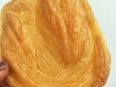 纯奶咸味中蝴蝶-上海哈尔滨食品厂(淮海中路店)