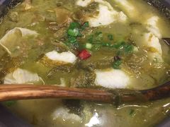 -周鱼小馆石锅酸菜鱼(活力汇店)