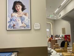-HIMO海马体照相馆(上海华润CP静安店)