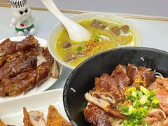 鱼汤滑猪红-轩记面食店