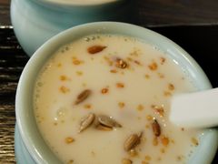 果仁老酸奶-壹号院音乐餐厅•烤全羊•新疆菜(浐灞店)