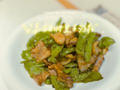 辣椒炒肉-江渔儿酸菜鱼(映月湖环宇城店)