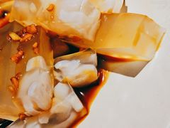 -老牌坊云南鱼豆花火锅(哈西万达店)