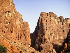 -天山神秘大峡谷
