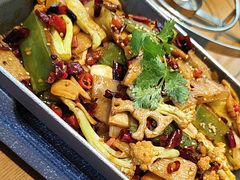 -俭寨大盘鸡·手抓肉·烧烤新疆菜(乌苏路店)