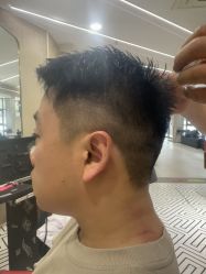 -PE SALON