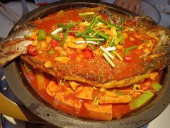 -鸣记脆皮烤鱼·海鲜烤鱼(三八广场店)