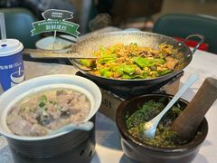 -费大厨辣椒炒肉(黄兴中心广场店)