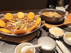 -五谷丰登农家院·地道胶东菜·海鲜烧烤(威海店)