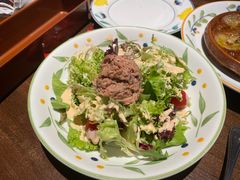 金枪鱼萨拉-萨莉亚意式餐厅(龙阳广场店)