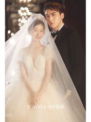 -雪中彩影婚纱摄影·微光艺术中心