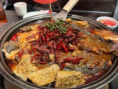 -辣尚瘾·烤鱼·新川菜(交大直营店)